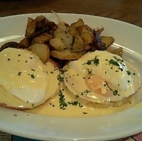 エッグベネディクト