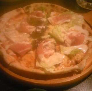 手造り生ハムサラダピザ