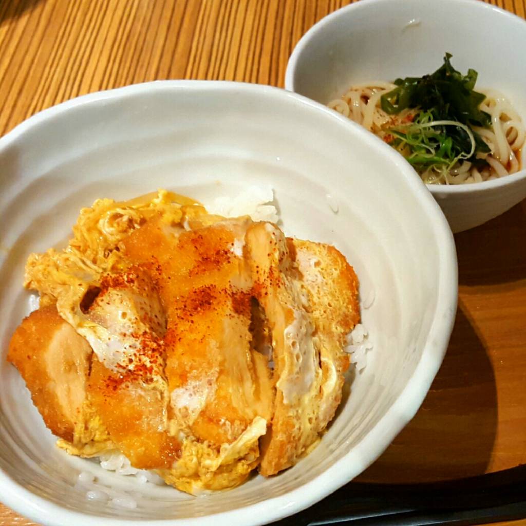 チキンかつとじ丼