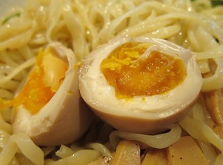 つけ麺　豚骨醤油