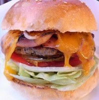 ベーコンチーズバーガー