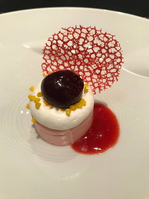 イチゴとクリームチーズのムース