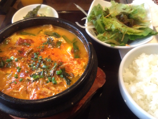 スンドゥブランチ