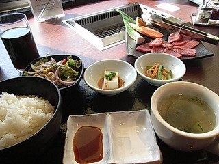 和牛カルビ＆ロース焼肉ランチ