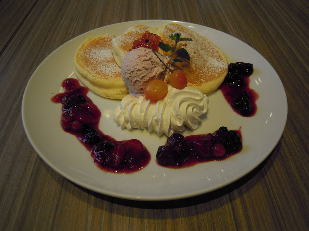 チェリーのリコッタパンケーキ