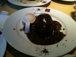 プレーンハンバーグ　デミグラスソース