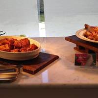 フリフリチキン、スペアリブ