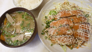 炙りサーモンマヨ定食