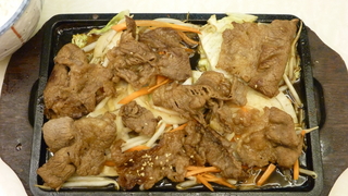 牛バラ肉ステーキソース焼定食