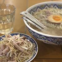 刀切麺　ネギトッピング