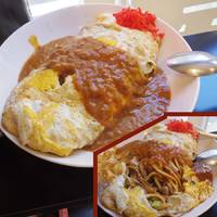 焼きそばオムカレー