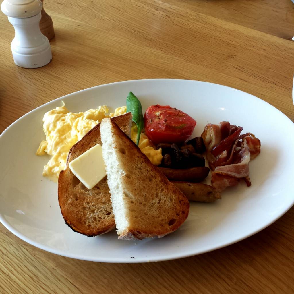 フルオージーブレックファースト