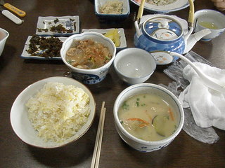 ホルモン煮込み定食