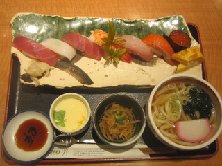 にぎりうどんセット