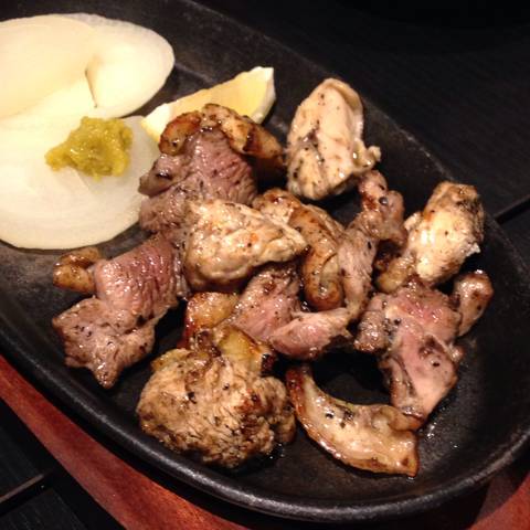 黒王ももと胸の炭火焼