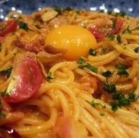 カルボナーラ　チリトマト風味