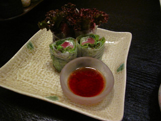 まぐろとアボカドの生春巻き