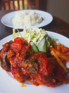 若鶏のバスク風煮込み