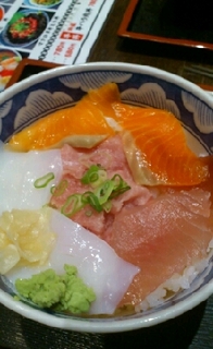 海鮮丼