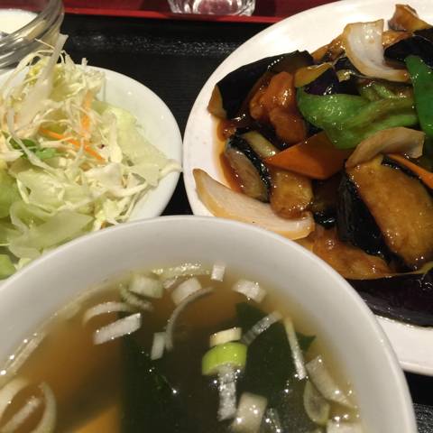 揚げ豚肉とナスの炒め定食