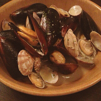 あさりとムール貝のバター炒め
