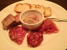 シャルキュトリの盛り合わせ