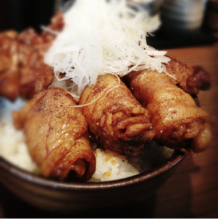 豚丼とぶたまる　ハーフ＆ハーフ