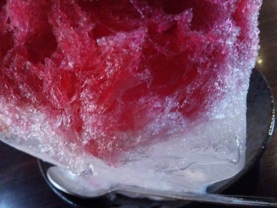 かき氷（生搾りイチゴ）