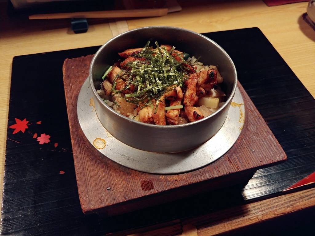 鳥釜めし