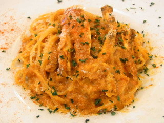 渡り蟹とズッキーニのトマトクリームスパゲッティーニ