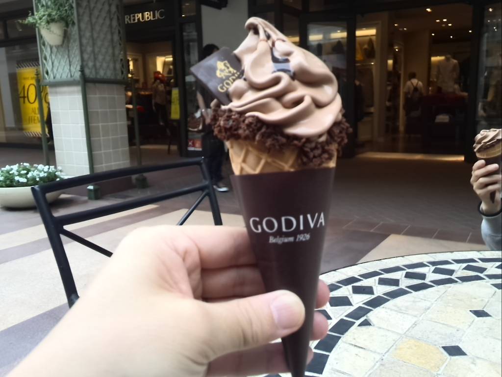 ゴディバ ソフトクリーム ダブルチョコレート