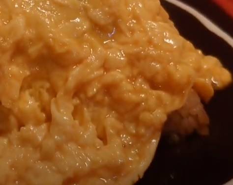 デミグラスソースのオムライス