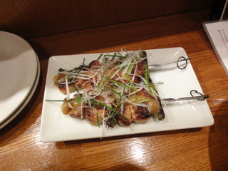 アジアンポークとアスパラガスの串焼き