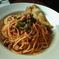 豚と青唐辛子のトマトベース