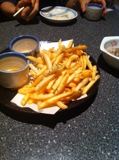 大盛りポテトフライ