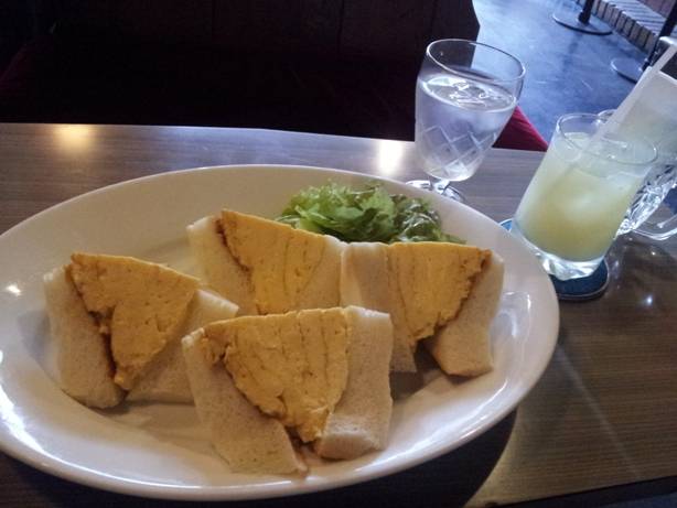 コロナの卵サンドイッチ