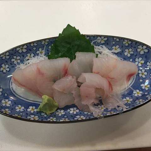 ヒラメの刺身