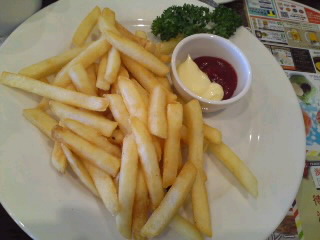 山盛りポテトフライ