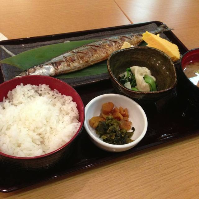 さんま塩焼き定食