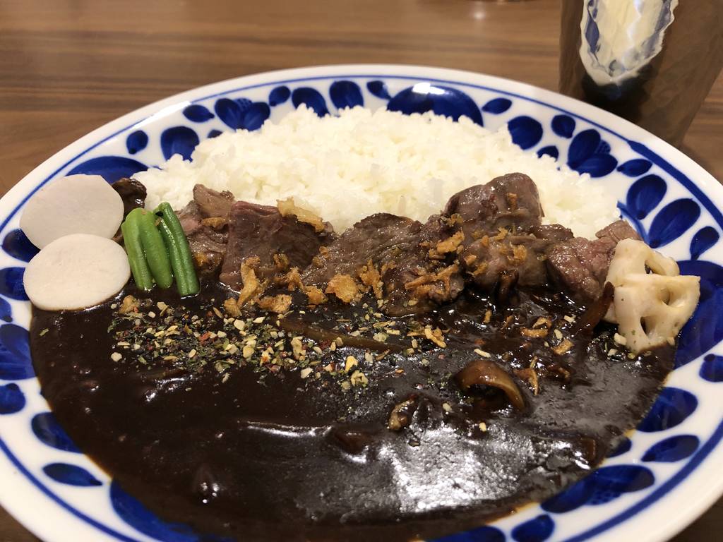 佐世保レモンステーキと具材たっぷりご馳走カレー
