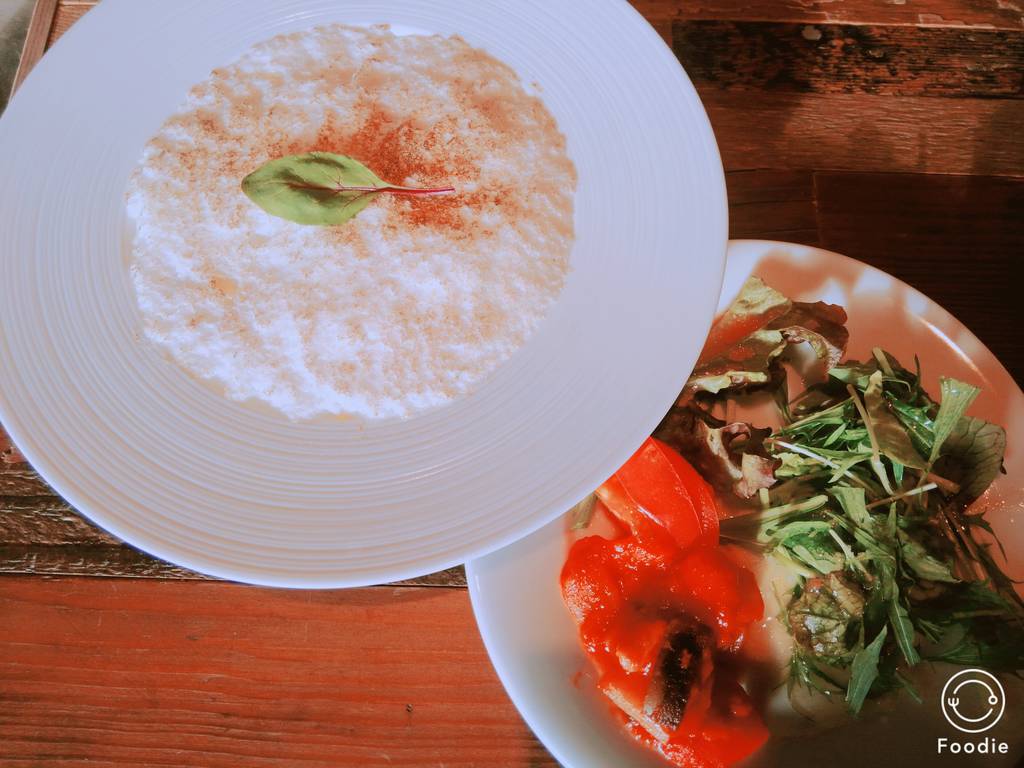 ふわふわメレンゲのカルボナーラ　サラダバイキング付き