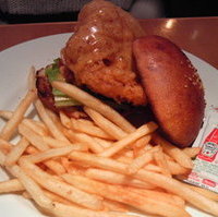 ハニーマスタードチキンバーガー