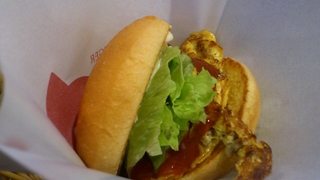 ベーコンオムレツバーガー