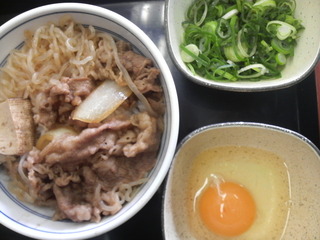 牛鍋丼つゆだく追っかけねぎ玉子