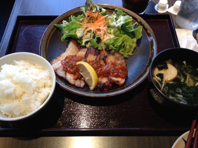 メキシカンスパイスの豚バラの炭火焼き