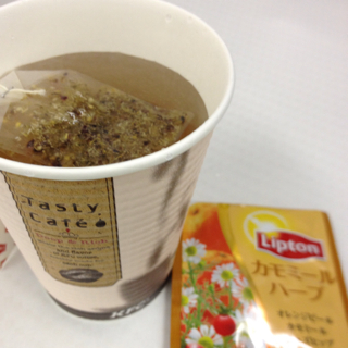 カモミールハーブティー