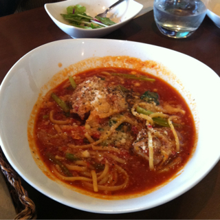 三河地鶏とトマトのパスタ