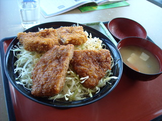 ひれソースカツ丼