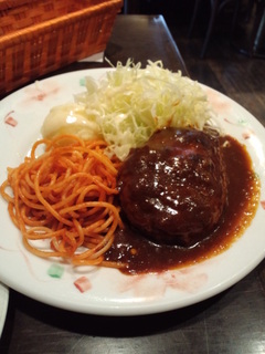 ハンバーグ定食