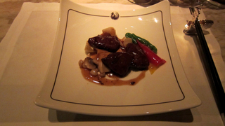 和牛フィレ肉の黒豆ソース炒め